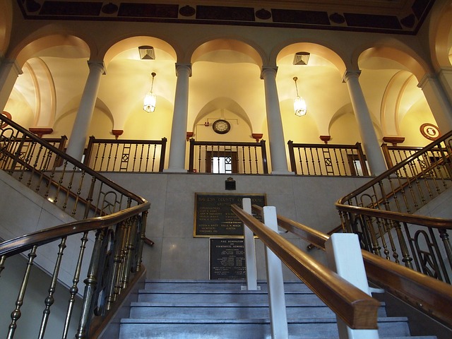 prostorné schodiště